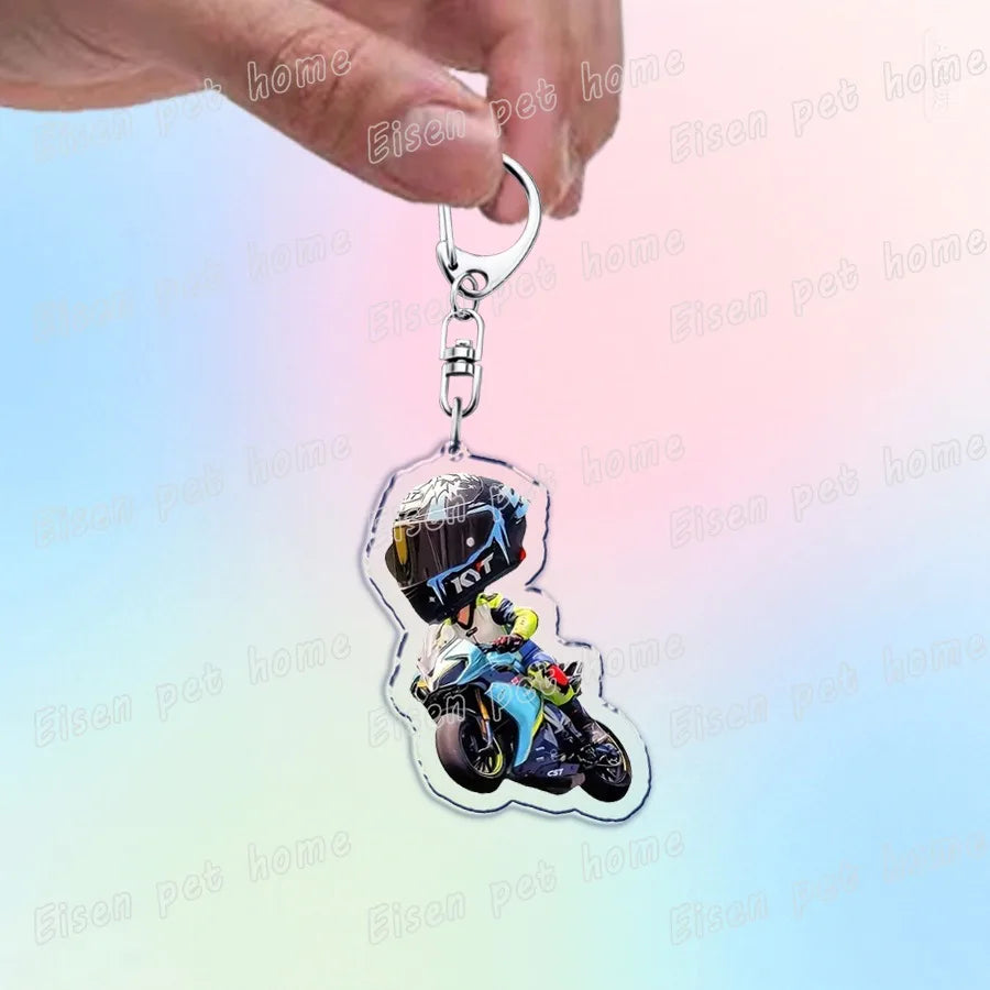 Motorcycle Helmet Keychain – Rider Gift & Bag Charm Accessory